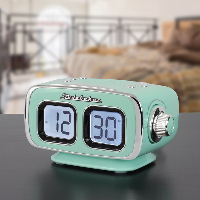 Studebaker Roommate Large Display LCD AM/FM Retro Clock Radio with Bluetooth
